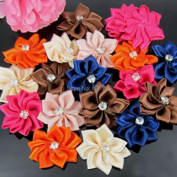 40Pcs Handmade Small Fabric Satin Flowers with Rhinestone Appliques Sewing Wedding Garment Accessories Flowers 2.8cm
40Pcs Handmade Small Fabric Satin Flowers with Rhinestone Appliques Sewing Wedding Garment Accessories Flowers 2.8cm