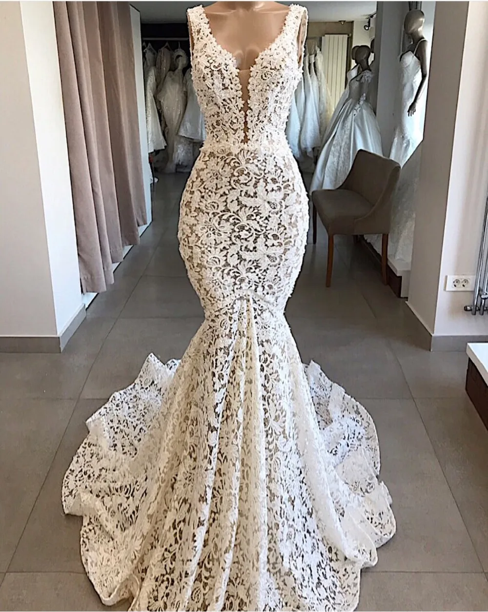 2019 Gorgeous Lace Mermaid Wedding Dress Backless Sexy V Neck Chapel Train Long Bridal Gowns robe de mariee Custom Made
2019 Gorgeous Lace Mermaid Wedding Dress Backless Sexy V Neck Chapel Train Long Bridal Gowns robe de mariee Custom Made