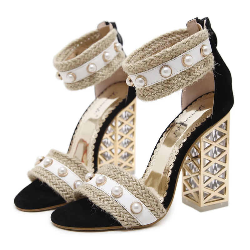 2018 new high heels crystal with open-toed sandals with coarse color matching women's shoes.
2018 new high heels crystal with open-toed sandals with coarse color matching women's shoes.