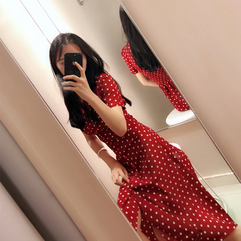 Summer Women Dress Polka Dot V-neck Ins Hot Vintage Long Dress Retro Red Button Splice Girls Vestido Chiffon New Abito Robes
Summer Women Dress Polka Dot V-neck Ins Hot Vintage Long Dress Retro Red Button Splice Girls Vestido Chiffon New Abito Robes