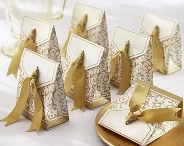 100pcs/lots Golden Candy Box Wedding Favors baby shower Party Supplies Bomboniere thanks Gift Box DIY Event Party Supplies
100pcs/lots Golden Candy Box Wedding Favors baby shower Party Supplies Bomboniere thanks Gift Box DIY Event Party Supplies