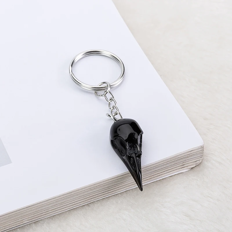 1PC the small resin raven head keychain flatback resin crow pendant charms resin keyring for jewelry
1PC the small resin raven head keychain flatback resin crow pendant charms resin keyring for jewelry