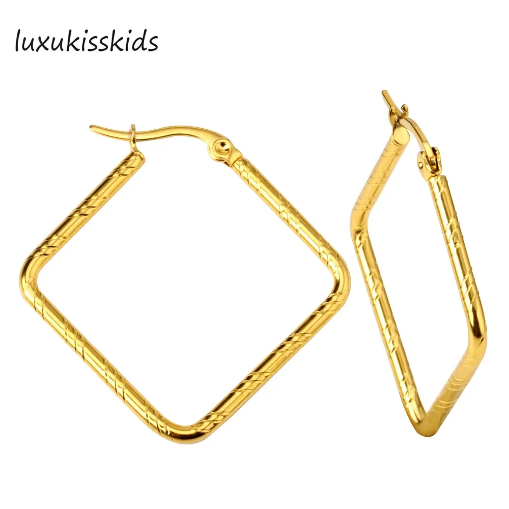 LUXUKISSKIDS Hoop Earrings Fashion Jewelry Big Hoop Earring for Women Mixed Designs Earrings
LUXUKISSKIDS Hoop Earrings Fashion Jewelry Big Hoop Earring for Women Mixed Designs Earrings