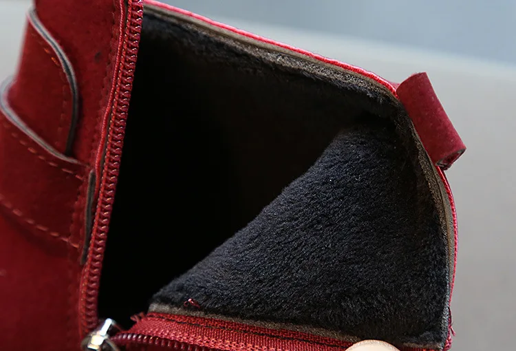 4681161315_871102203