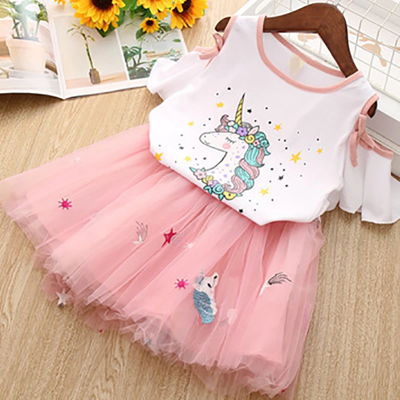 Children's Girls' Suit 2019 Summer New Girls Print Off-Shoulder Trumpet Sleeve Tops + Puffed Skirt Two-piece Set
Children's Girls' Suit 2019 Summer New Girls Print Off-Shoulder Trumpet Sleeve Tops + Puffed Skirt Two-piece Set