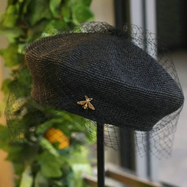 2019 Elegant retro beret cap black mesh fashion straw hat handmade fine crochet ladies summer wind holiday painter sun hat
2019 Elegant retro beret cap black mesh fashion straw hat handmade fine crochet ladies summer wind holiday painter sun hat