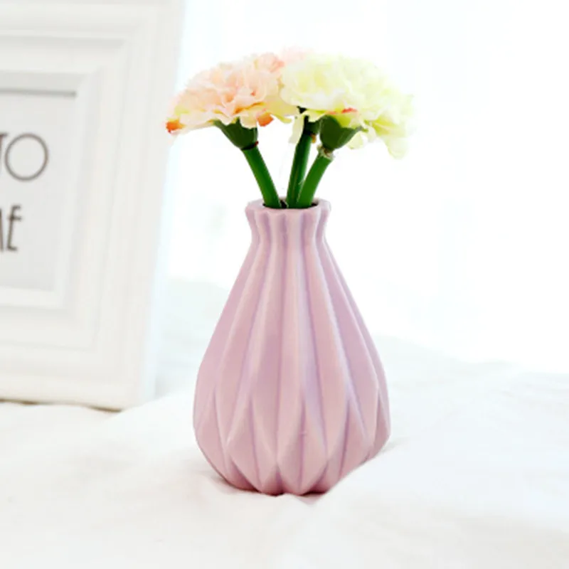 DLYLDQH Europe Brief Matt Diamond Porcelain Vase Modern Fashion Ceramic Flower Vase Room Study Hallway Home Wedding Decoration
DLYLDQH Europe Brief Matt Diamond Porcelain Vase Modern Fashion Ceramic Flower Vase Room Study Hallway Home Wedding Decoration