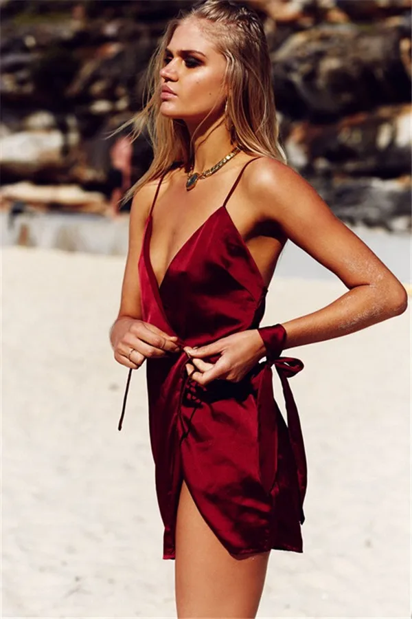 Camisola Sexy Lingerie Pyjamas Wind Satin Sexy Halter Dress Backless Beach Skirt Satin Dress For Women
Camisola Sexy Lingerie Pyjamas Wind Satin Sexy Halter Dress Backless Beach Skirt Satin Dress For Women