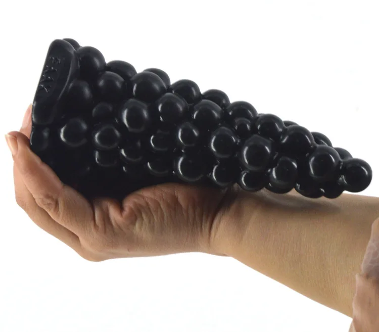 Реалистичный фаллоимитатор 