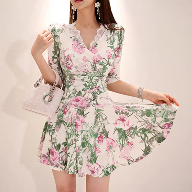 High Quality Print Dresses Female V Neck Short Sleeve Bodycon Mini Mermaid Dress Women 2019 Spring Casual Fashion Clothes
High Quality Print Dresses Female V Neck Short Sleeve Bodycon Mini Mermaid Dress Women 2019 Spring Casual Fashion Clothes