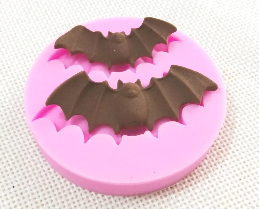 1318 Halloween Bat Silicone Fondant Mold Sugar Craft Chocolate Mold for Cake Decoration Kitchenware DIY Tool
1318 Halloween Bat Silicone Fondant Mold Sugar Craft Chocolate Mold for Cake Decoration Kitchenware DIY Tool