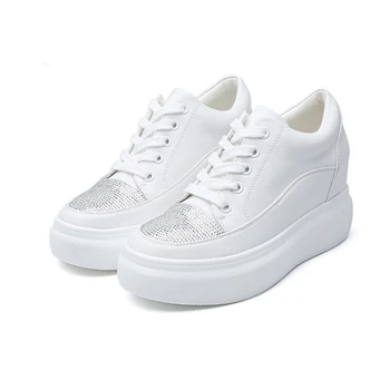 2019 new rhinestone Korean version of the wild casual flat with polyurethane inside the female front with thick-soled white shoe
2019 new rhinestone Korean version of the wild casual flat with polyurethane inside the female front with thick-soled white shoe