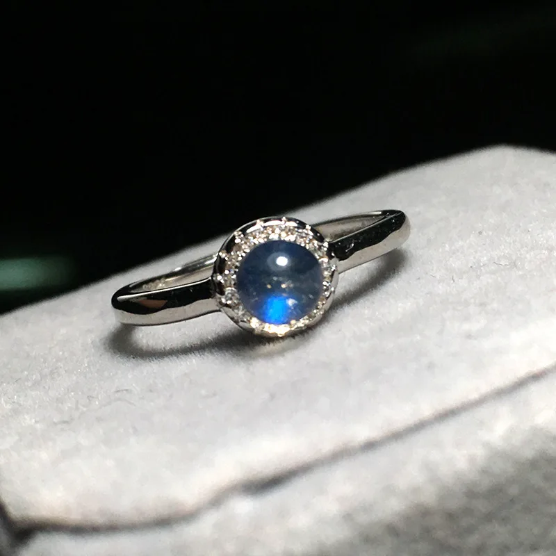 100% Real Blue Light Natural Moonstone S925 Silver Ring Women Solid Sterling Silver 925 Single Round Precious Rainbow Stone Ring
100% Real Blue Light Natural Moonstone S925 Silver Ring Women Solid Sterling Silver 925 Single Round Precious Rainbow Stone Ring