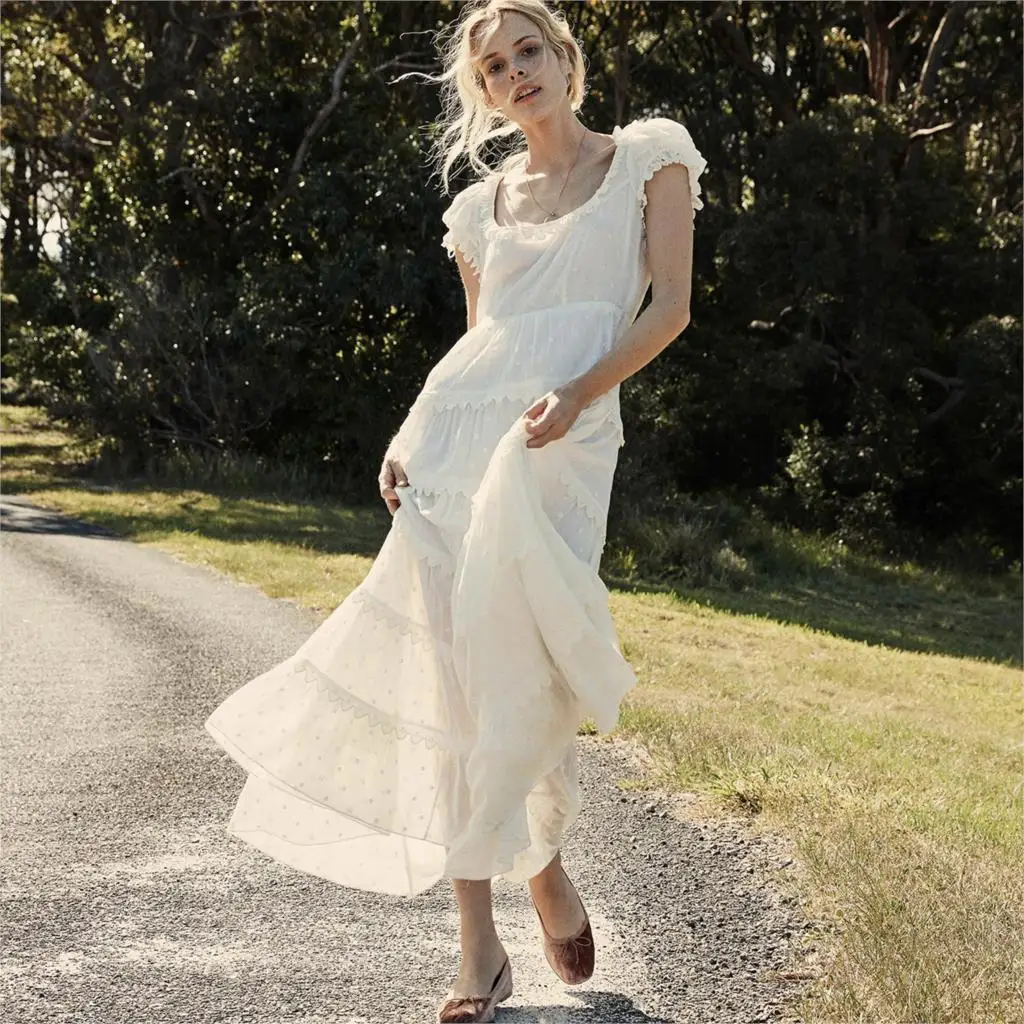 Nima Lace Embroidered Maxi Dress 2019 Summer Women Ruffles White Cotton Dresses Boho Vintage Clothes Beach Hippie Long Dress
Nima Lace Embroidered Maxi Dress 2019 Summer Women Ruffles White Cotton Dresses Boho Vintage Clothes Beach Hippie Long Dress