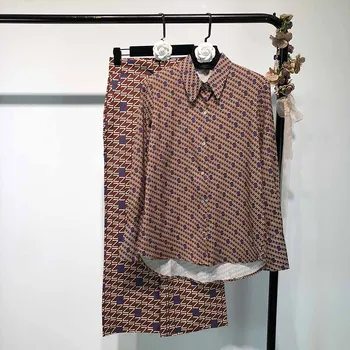 Set women's fashion letter printing long-sleeved lapel shirt + high waist trousers two-piece suit female 2019 spring new
Set women's fashion letter printing long-sleeved lapel shirt + high waist trousers two-piece suit female 2019 spring new