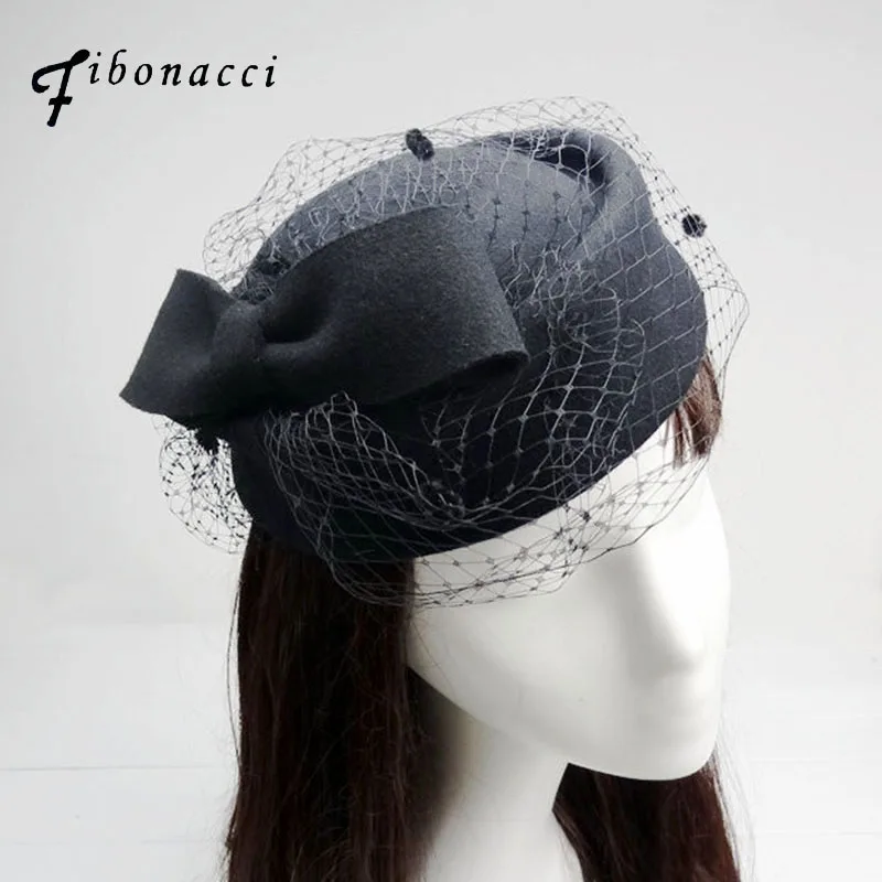 Fibonacci High Quality Dome Fedora Hat Ladies Women Berets Wool Felt Tiaras Dinner Party Gauze Wedding Hats Headdresses Cap
Fibonacci High Quality Dome Fedora Hat Ladies Women Berets Wool Felt Tiaras Dinner Party Gauze Wedding Hats Headdresses Cap