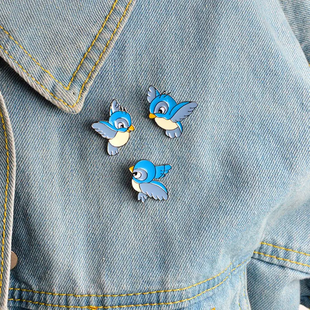 Cute Mini Brooch Pin Bird Backpack Jacket Bag Shirt Women Jewelry Decoration 
Cute Mini Brooch Pin Bird Backpack Jacket Bag Shirt Women Jewelry Decoration
