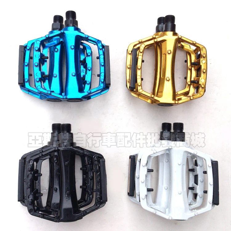 2pc FS Light Aluminum Alloy Cycling MTB DH Bike Bicycle Flat Platform Pedal Bicycle Pedal free shipping
2pc FS Light Aluminum Alloy Cycling MTB DH Bike Bicycle Flat Platform Pedal Bicycle Pedal free shipping