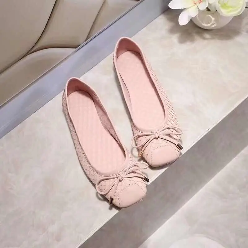 New arrival 2018 spring and autumn women shoes slip on square toe genuine leather causal shoes butterfly-knot comfortable shoes
New arrival 2018 spring and autumn women shoes slip on square toe genuine leather causal shoes butterfly-knot comfortable shoes