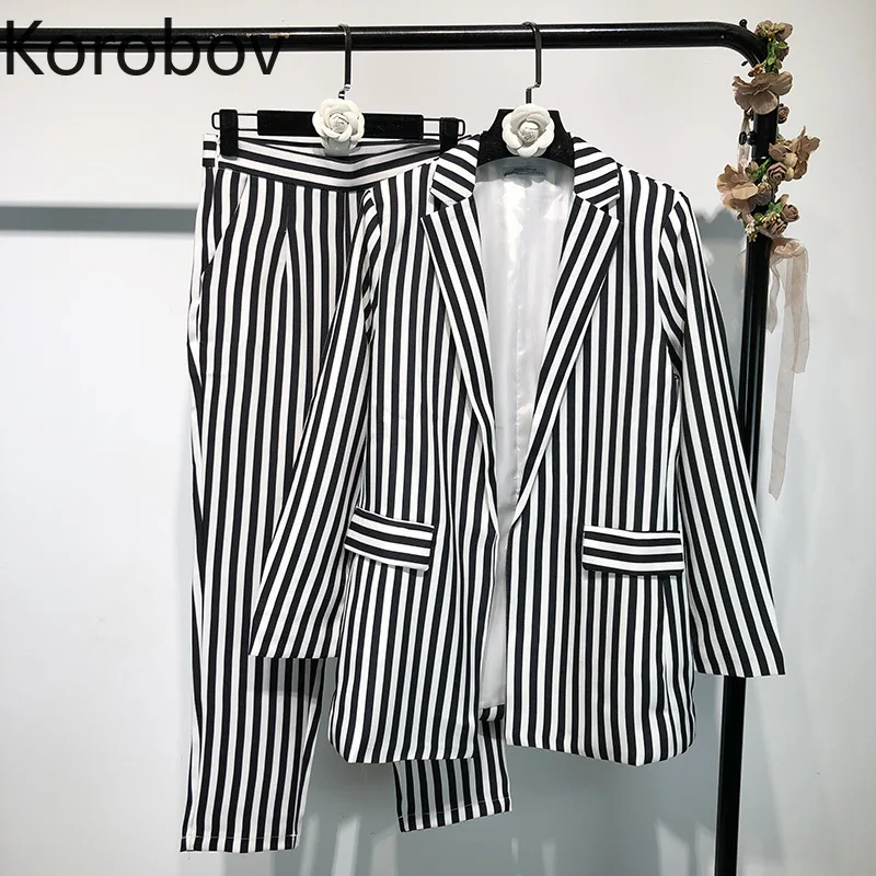 Korobov Summer Korean Elegant OL Turn-down Collar Women Striped Blazer + Pants Women Two Piece Sets Vogue Outfits 77720
Korobov Summer Korean Elegant OL Turn-down Collar Women Striped Blazer + Pants Women Two Piece Sets Vogue Outfits 77720
