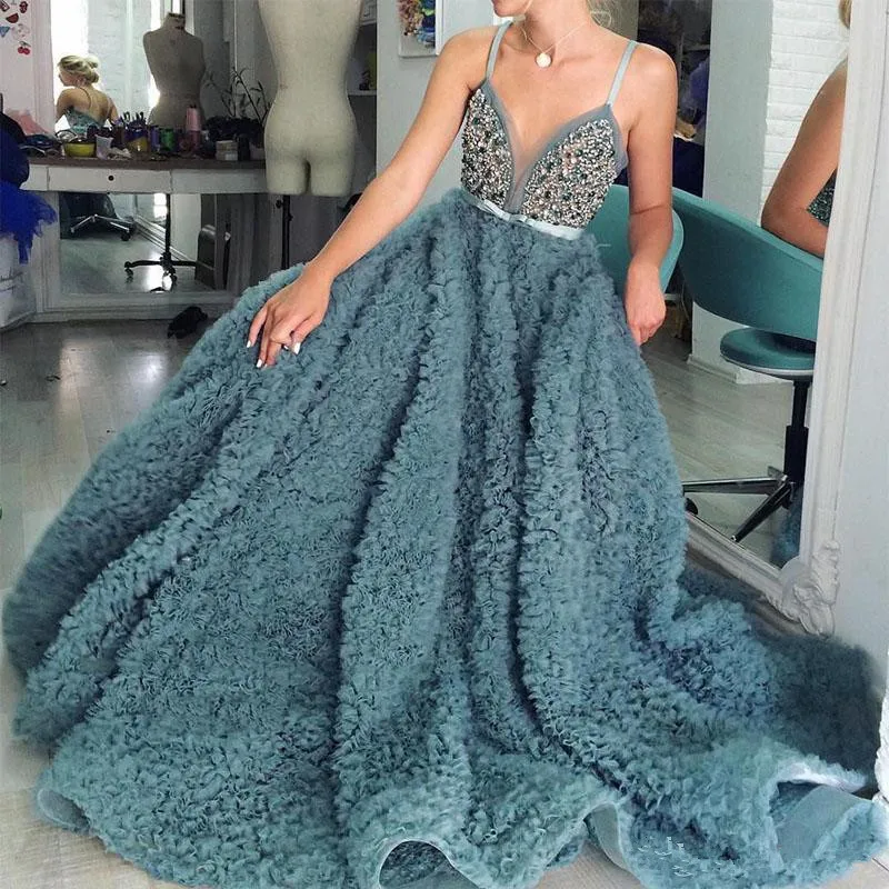 Plus Size Muslim Evening Dresses 2019 Ball Gown V-neck Ruffles Beaded Islamic Dubai Saudi Arabic Long Formal Evening Gown Prom
Plus Size Muslim Evening Dresses 2019 Ball Gown V-neck Ruffles Beaded Islamic Dubai Saudi Arabic Long Formal Evening Gown Prom