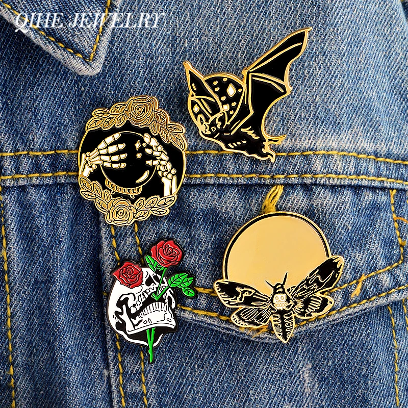 QIHE JEWELRY 4pcs/set Bat Bee Rose Skull Hand with crystal ball Skeleton pin Brooch Lapel pin Punk Backpack Jeans Accessories
QIHE JEWELRY 4pcs/set Bat Bee Rose Skull Hand with crystal ball Skeleton pin Brooch Lapel pin Punk Backpack Jeans Accessories