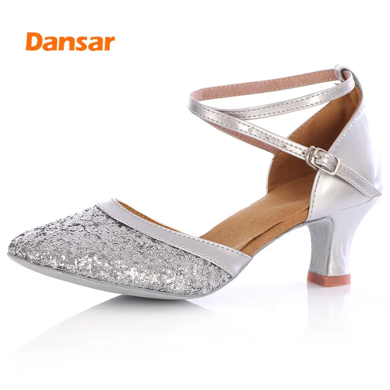 Woman Latin Dance Shoes Ladies Girls Sneaker Dancing Shoes For Women Jazz Ballroom Salsa Dance Shoes 4 Colors About 5cm/7cm Heel
Woman Latin Dance Shoes Ladies Girls Sneaker Dancing Shoes For Women Jazz Ballroom Salsa Dance Shoes 4 Colors About 5cm/7cm Heel