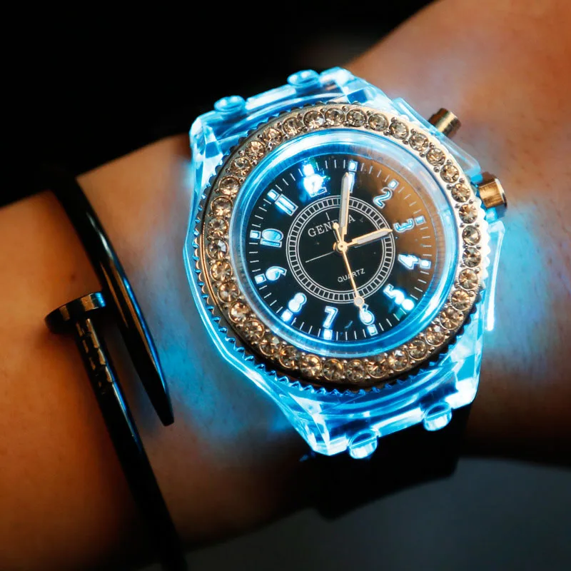 Quartz Watches With Luminous For Women Child Couple Student Noctilucent Watch Crystal Inlay Watch LED Light Digital Wristwatches
Quartz Watches With Luminous For Women Child Couple Student Noctilucent Watch Crystal Inlay Watch LED Light Digital Wristwatches