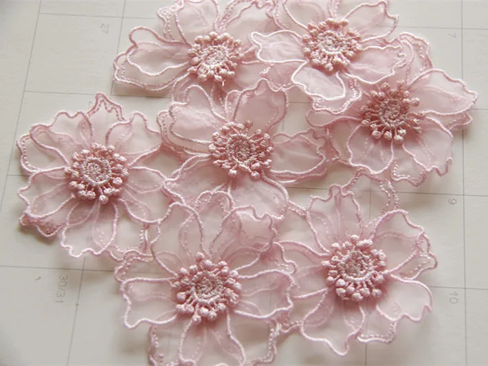 10PCS/ Lot wedding dress applique lace DIY bridal headdress collar lace fabric patch embroidered pink
10PCS/ Lot wedding dress applique lace DIY bridal headdress collar lace fabric patch embroidered pink