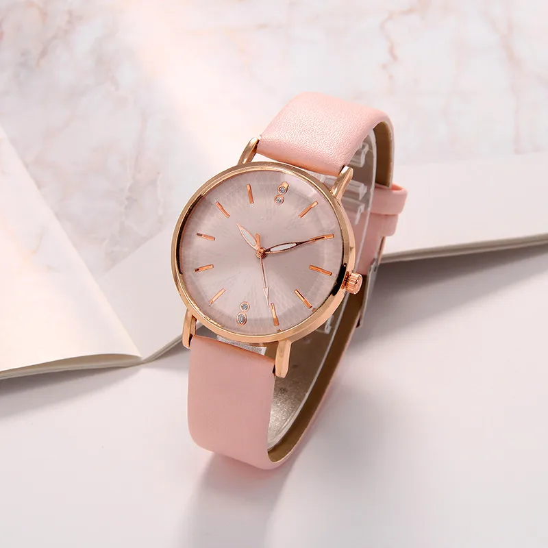Refraction dial Quartz Women Watch Watches Denim Simple Leather Strap Men's Casual Analog WristWatch Relogio Feminino Watch
Refraction dial Quartz Women Watch Watches Denim Simple Leather Strap Men's Casual Analog WristWatch Relogio Feminino Watch