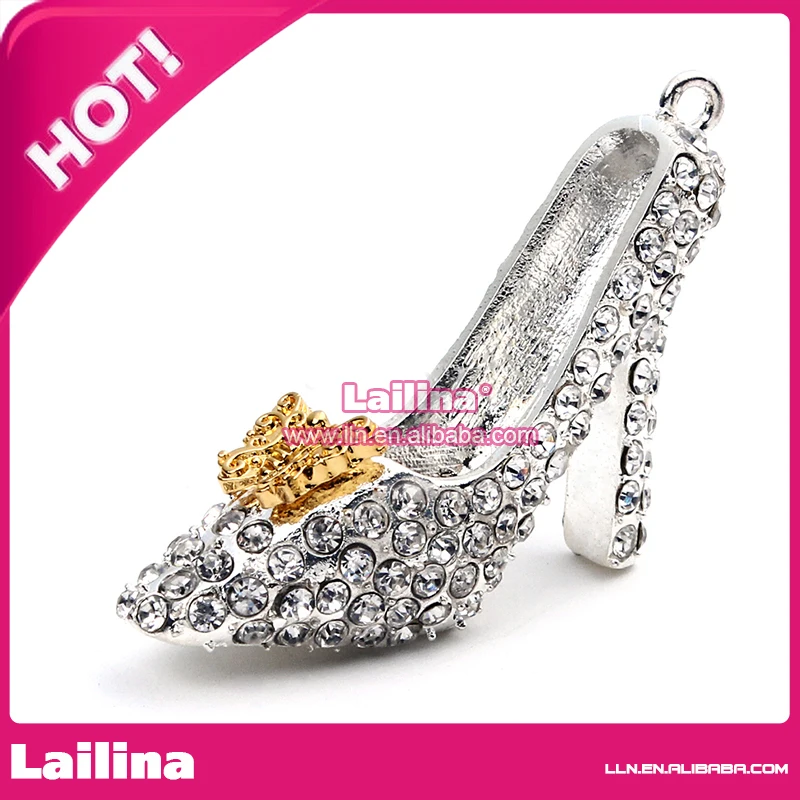 

Popular 49*34mm Clear Shoes High Heel Girl Glass Slipper Rhinestone Pendant Chunky Necklace Beads ZTQ13