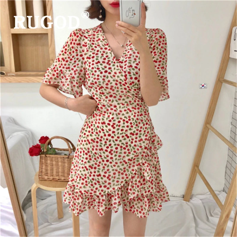RUGOD 2019 New summer dress women Vintage dot printed chiffon ladies dresses vestidos Fashion flare sleeve lace up the dresses
RUGOD 2019 New summer dress women Vintage dot printed chiffon ladies dresses vestidos Fashion flare sleeve lace up the dresses