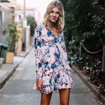 2020 women's autumn new holiday mini dress hollow out retro style printing ruffles dress long sleeve floral print boho dress
2020 women's autumn new holiday mini dress hollow out retro style printing ruffles dress long sleeve floral print boho dress