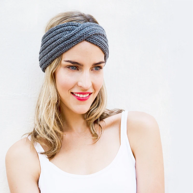 Solid Winter Warmer Ear Knitted Headband Turban Lady Girl Cross Twist Crochet Bow Wide Stretch Hair Band Headwrap Hair Accessory
Solid Winter Warmer Ear Knitted Headband Turban Lady Girl Cross Twist Crochet Bow Wide Stretch Hair Band Headwrap Hair Accessory