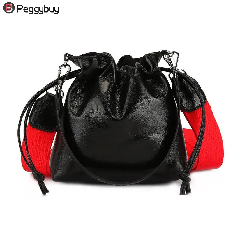 Cool Glitter Crack Shoulder Bag Women Small Drawstring Crossbody Handbags Soft PU Satchel Bucket Messenger Top-handle Bags
Cool Glitter Crack Shoulder Bag Women Small Drawstring Crossbody Handbags Soft PU Satchel Bucket Messenger Top-handle Bags