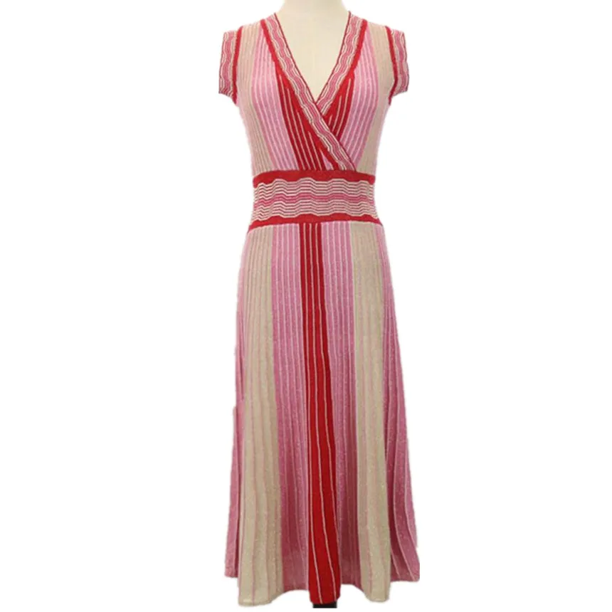 2018 summer New arrive Women Striped High Waist Sleeveless Tank knitting Sexy V-neck pleated dress
2018 summer New arrive Women Striped High Waist Sleeveless Tank knitting Sexy V-neck pleated dress