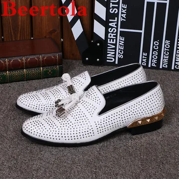 Genuine Leather Men's Dress Shoes Crystal Dots Button Knot Decor Brogue Men Shoes Slip On White Banquet Wedding Flats Shoes Male
Genuine Leather Men's Dress Shoes Crystal Dots Button Knot Decor Brogue Men Shoes Slip On White Banquet Wedding Flats Shoes Male