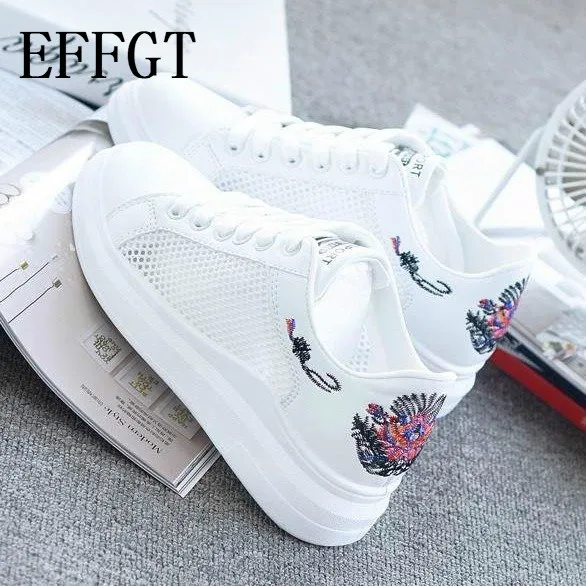 EFFGT 2019 Women Casual Shoes Summer Spring Fashion Embroidered Breathable Hollow Lace-Up Sneakers air Mesh Sport Shoes K607
EFFGT 2019 Women Casual Shoes Summer Spring Fashion Embroidered Breathable Hollow Lace-Up Sneakers air Mesh Sport Shoes K607