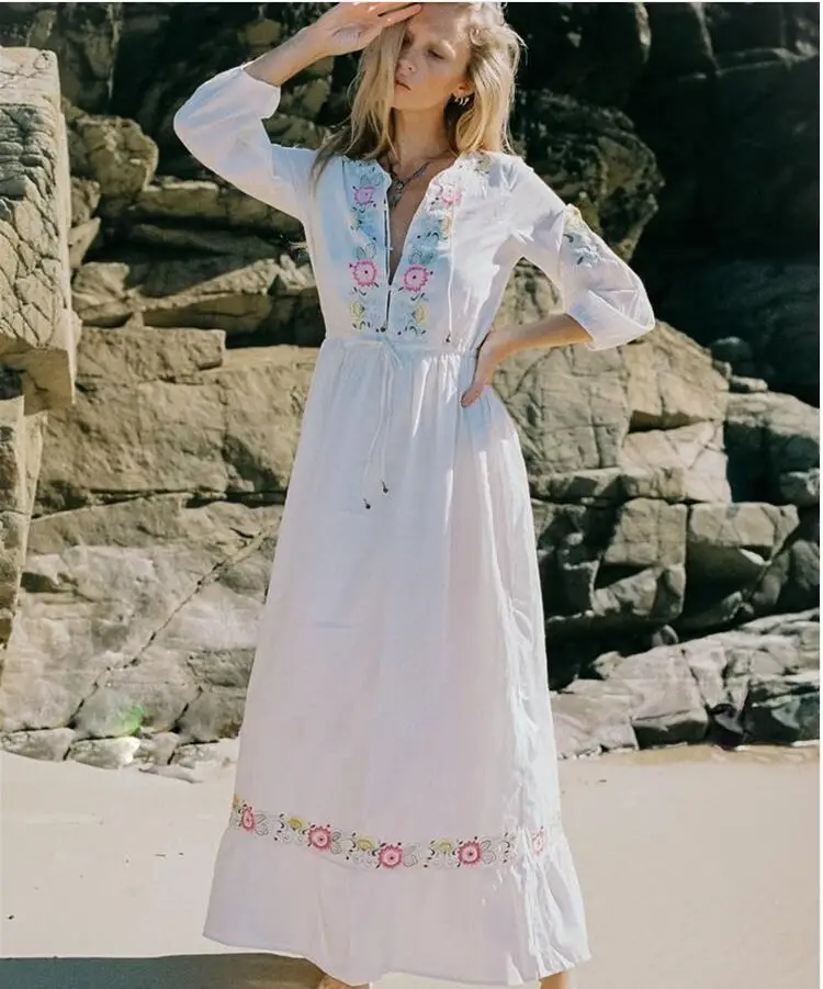 UK 2019 Summer Women V neck high waist Embroidery Bohemian Ankle-length dress Female White people Long dress Vestido Feminine
UK 2019 Summer Women V neck high waist Embroidery Bohemian Ankle-length dress Female White people Long dress Vestido Feminine