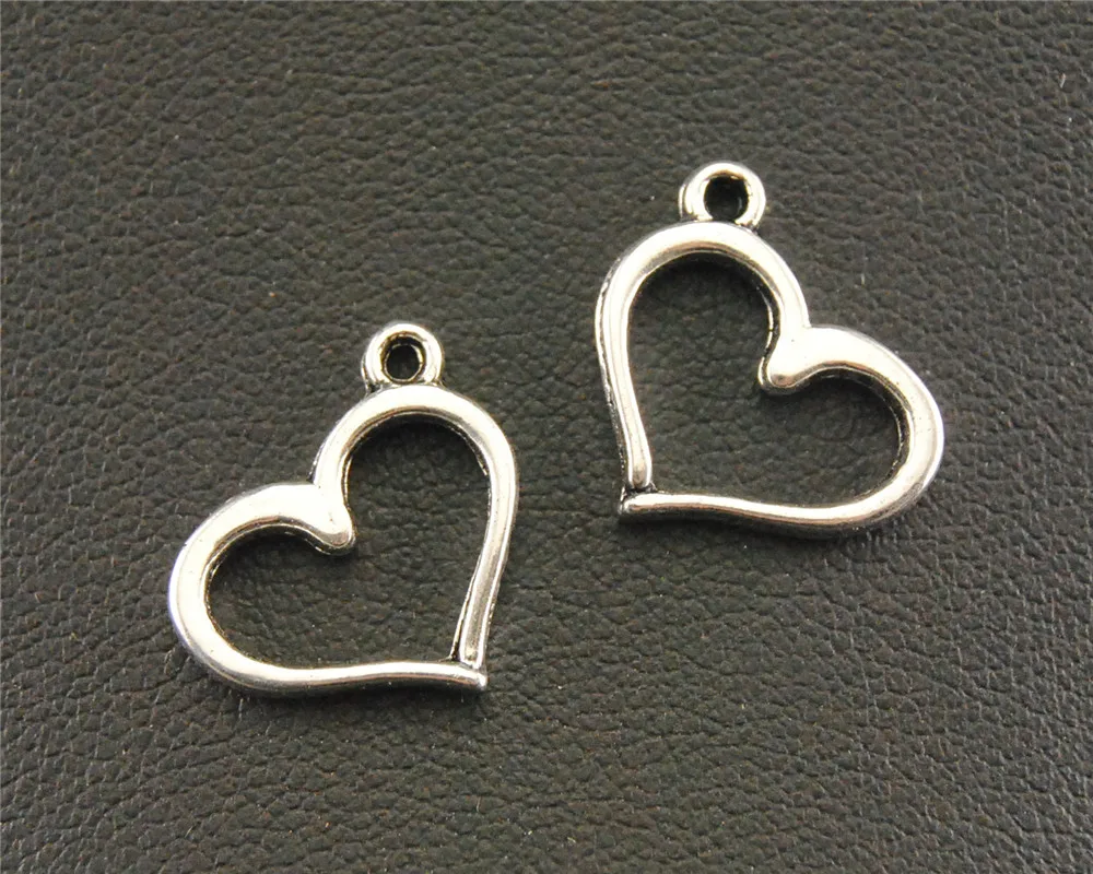 10pcs Antique Sliver A Simple Heart Charm accessories for jewelry Bracelet Necklace making 13x16mm A1327
10pcs Antique Sliver A Simple Heart Charm accessories for jewelry Bracelet Necklace making 13x16mm A1327
