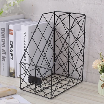 Nordic Book File Stand Iron Desktop Multi-layer Magazine Rack Cosmetic Storage Rack Porta file da scrivania in ferro battuto RT9
Nordic Book File Stand Iron Desktop Multi-layer Magazine Rack Cosmetic Storage Rack Porta file da scrivania in ferro battuto RT9