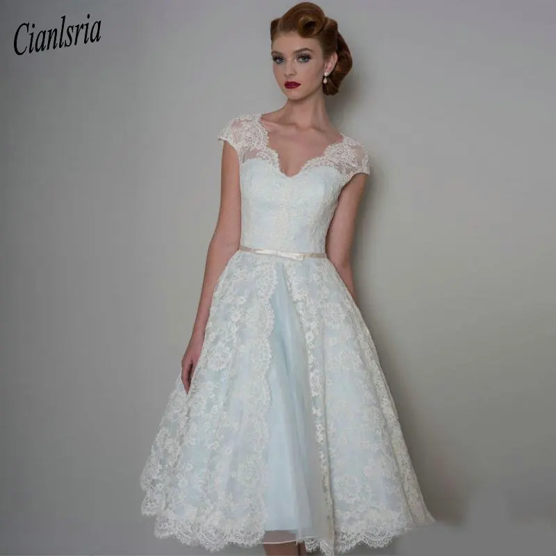 2019 New ArrvialTea Length Vintage Lace Wedding Dress V Neck Cap Sleeves Bridal Gowns Wedding Dress
2019 New ArrvialTea Length Vintage Lace Wedding Dress V Neck Cap Sleeves Bridal Gowns Wedding Dress