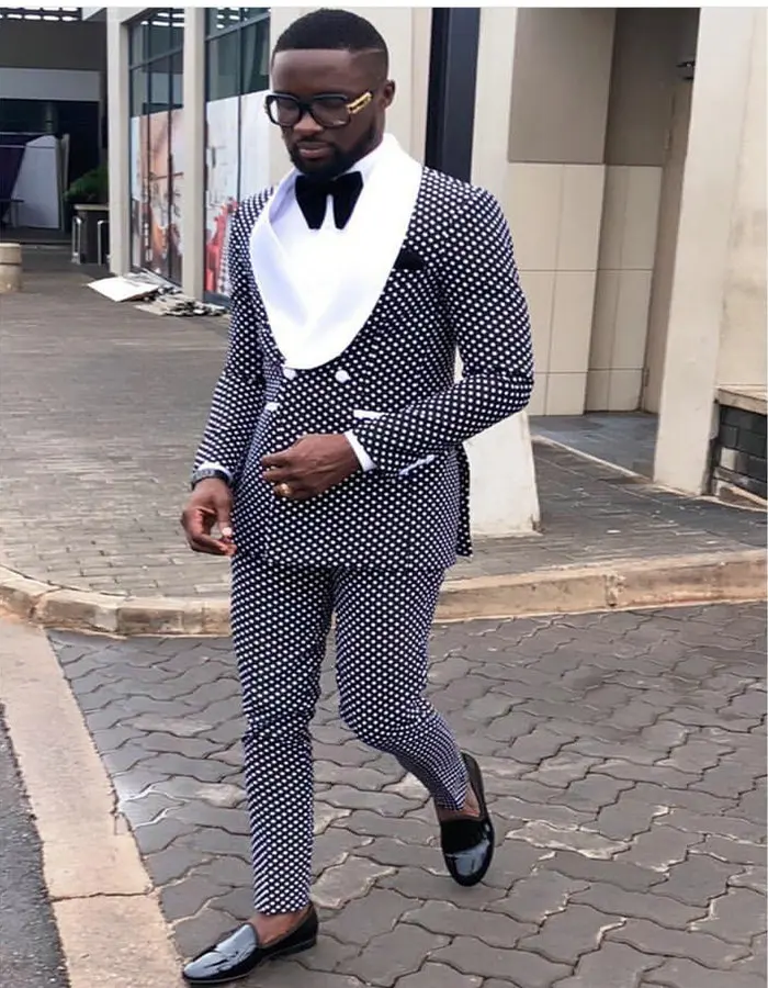 2018 Men Black Double Breasted Wedding Groom Suit With Pants Tuxedo For Men Wedding Suits Prom Best Man Suit (Jacket+Pants+Bow)
2018 Men Black Double Breasted Wedding Groom Suit With Pants Tuxedo For Men Wedding Suits Prom Best Man Suit (Jacket+Pants+Bow)