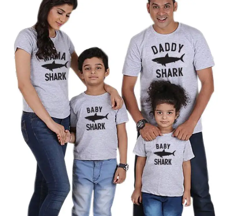 

SHARK family t shirt daddy mommy baby matching outfits for father mother son daughter mom and me clothes big sister look Fashion