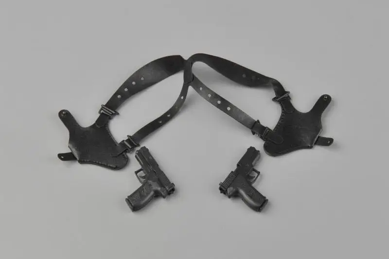 THS02 1/6th M92F Hand Gun with Magazines Shoulder Holster Props for 12" Collectible Military Action Figure DIY
THS02 1/6th M92F Hand Gun with Magazines Shoulder Holster Props for 12" Collectible Military Action Figure DIY