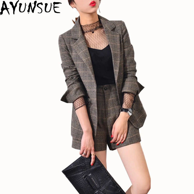 AYUNSUE New Women Blazer Spring Slim Top Elegant Autumn Short Pant Plaid Set Female Two-piece Suits Women Work Wear LX1405
AYUNSUE New Women Blazer Spring Slim Top Elegant Autumn Short Pant Plaid Set Female Two-piece Suits Women Work Wear LX1405