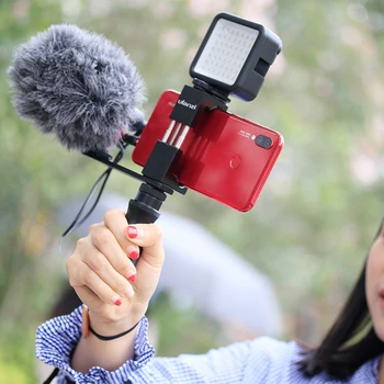 Ulanzi Vlog Handle Grip with 1/4 Cold Shoe Mount Adapter for Microphone LED Light Vlogging Kit Live Audio Video Grip
Ulanzi Vlog Handle Grip with 1/4 Cold Shoe Mount Adapter for Microphone LED Light Vlogging Kit Live Audio Video Grip