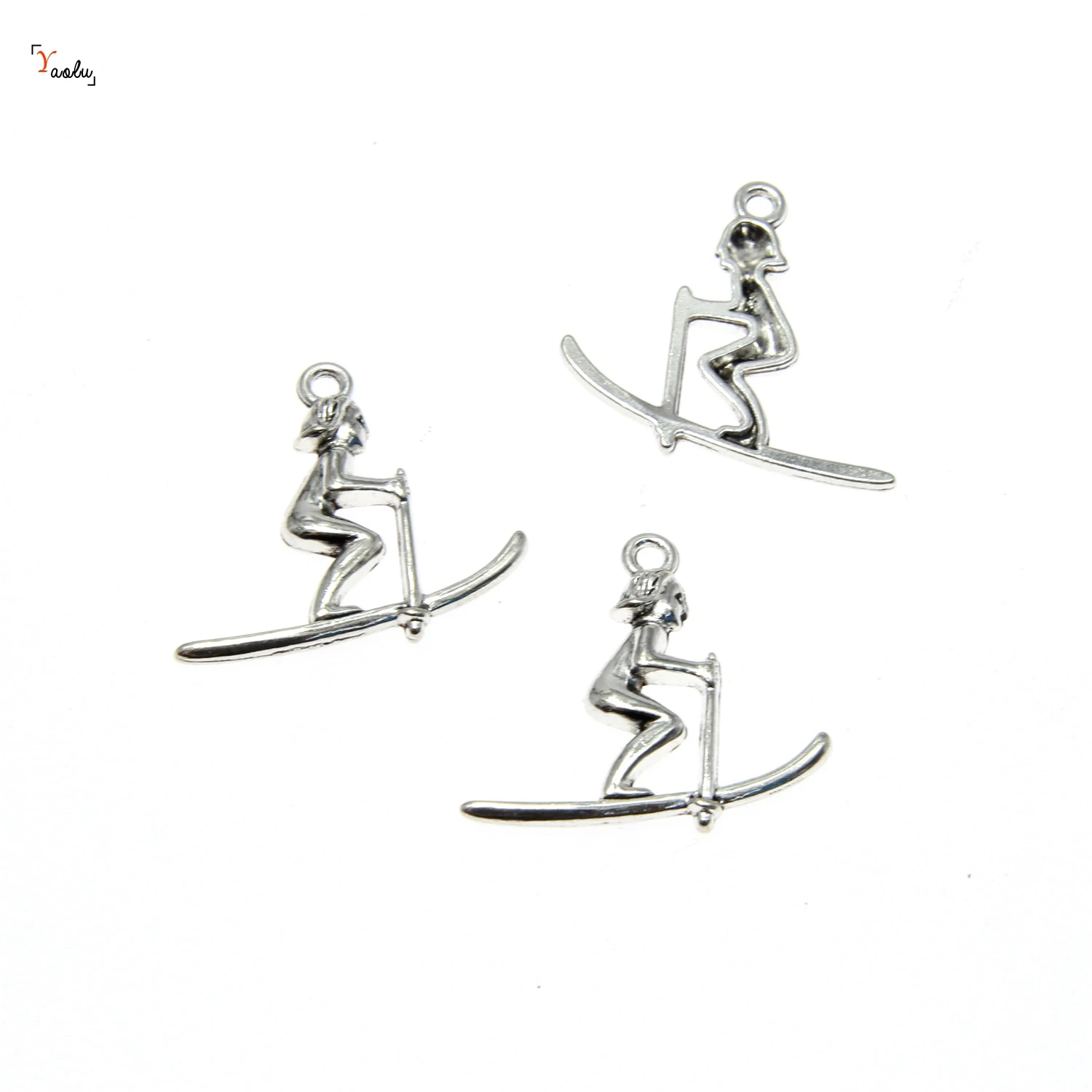 

20pcs/lot Snow Skier Charm Antique Tibetan silver tone Skier Travel Theme Charm pendant 26x24mm