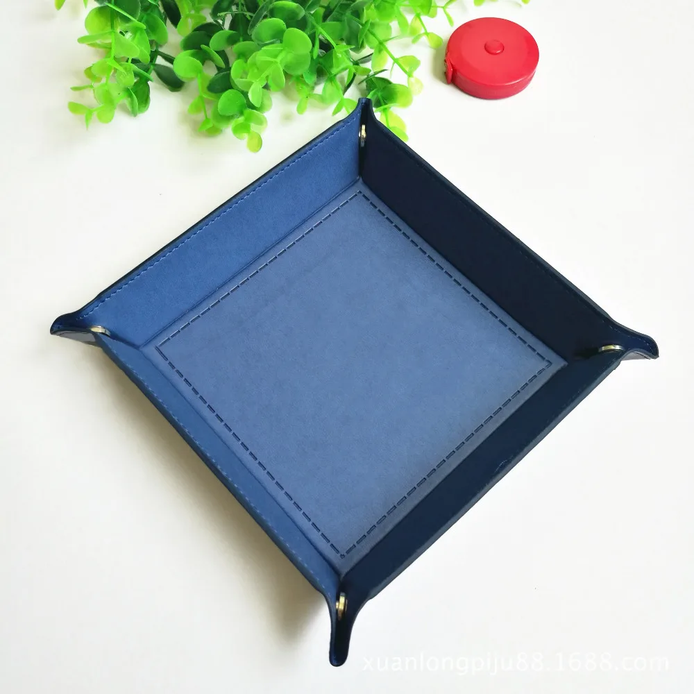 WOWCC 1pc Dice Rolling Tray Leather Collapsible Dice Tray Key Wallet Coin Box Tray Foldable Storage Box Bins
WOWCC 1pc Dice Rolling Tray Leather Collapsible Dice Tray Key Wallet Coin Box Tray Foldable Storage Box Bins