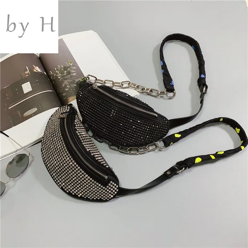 by H new arrival big capacity blingbling chest handbags for Women Genuine Leather Adjustable chain Strap Large Zippered handbags
by H new arrival big capacity blingbling chest handbags for Women Genuine Leather Adjustable chain Strap Large Zippered handbags